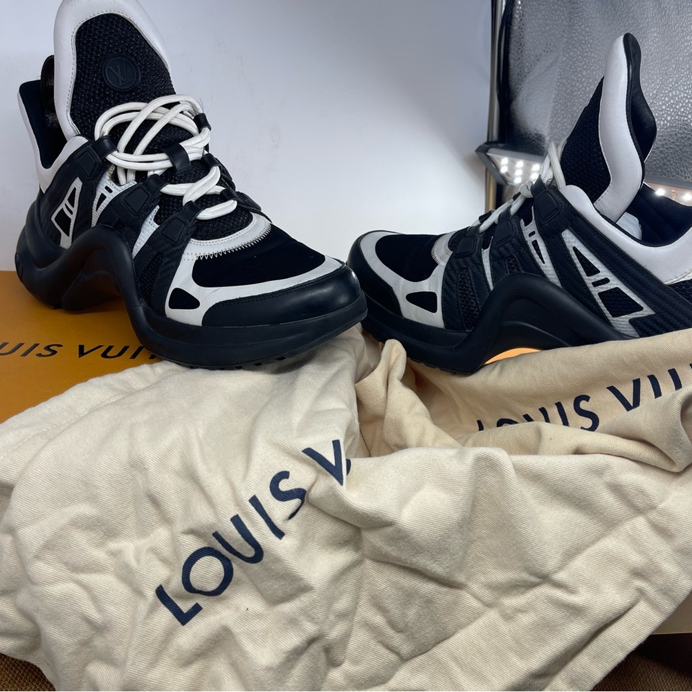 Authentic Louis Vuitton Archlight Shoes Sneakers Made in Italy